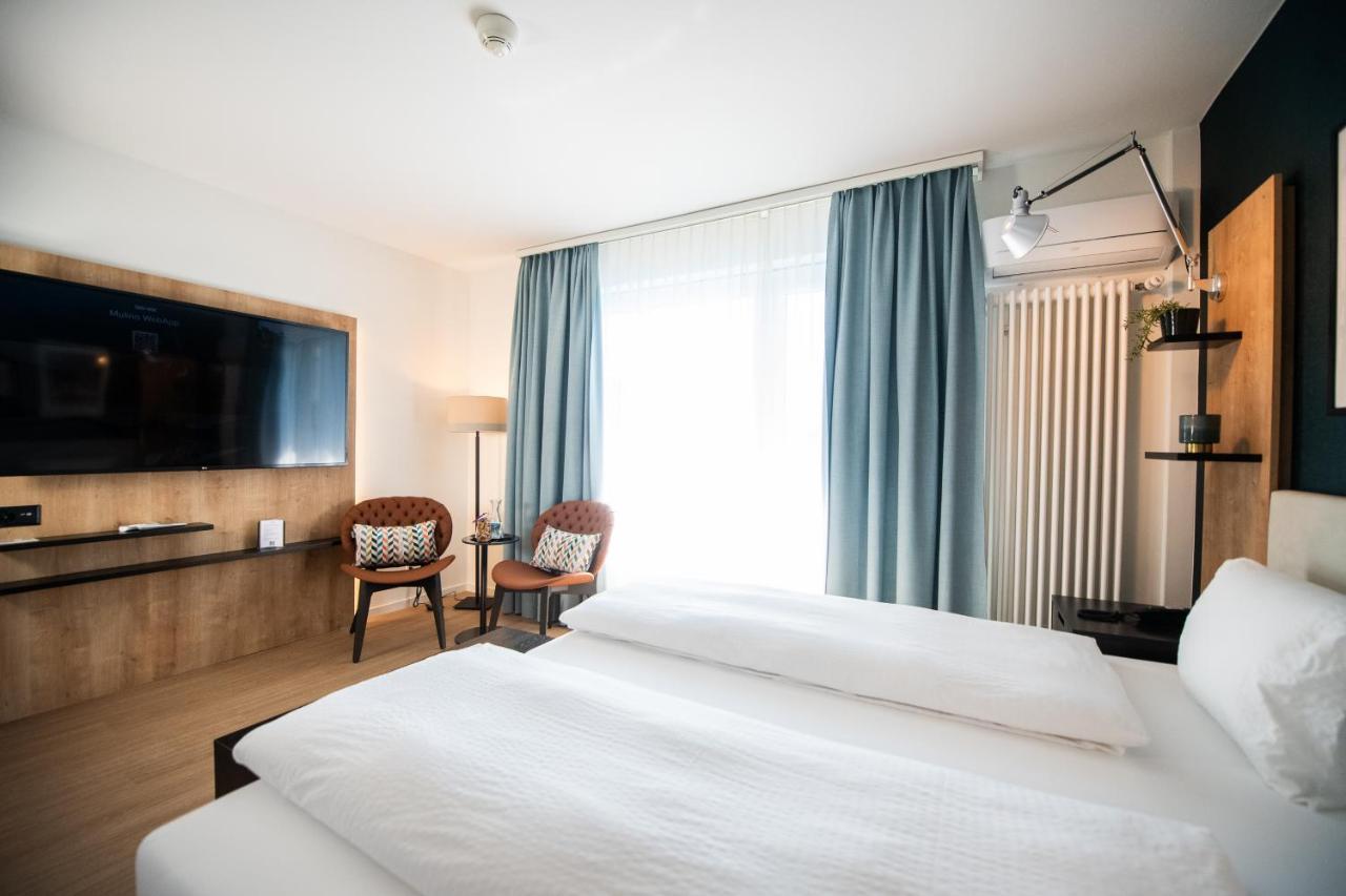 Ascona Lodge, Pool & Garden Retreat Ruang foto