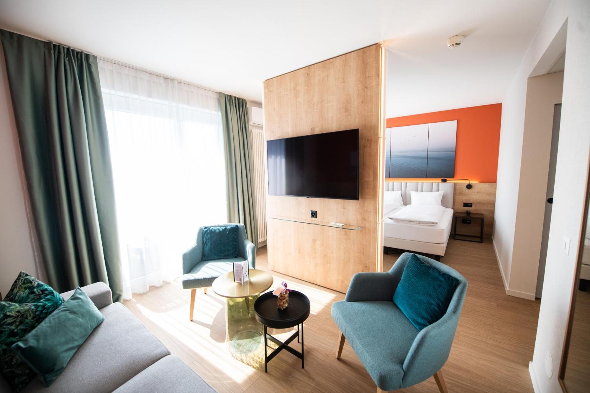 Ascona Lodge, Pool & Garden Retreat Ruang foto